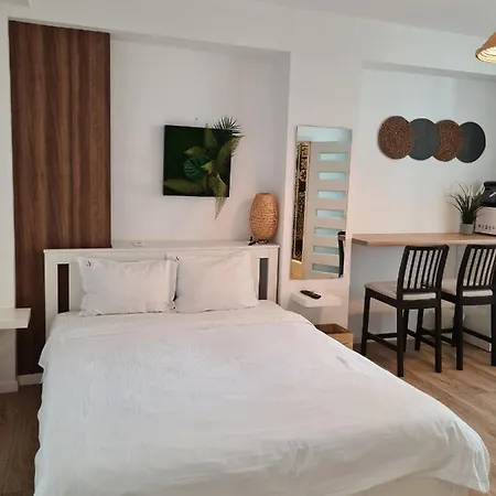 Studio With Balcony * Bucharest